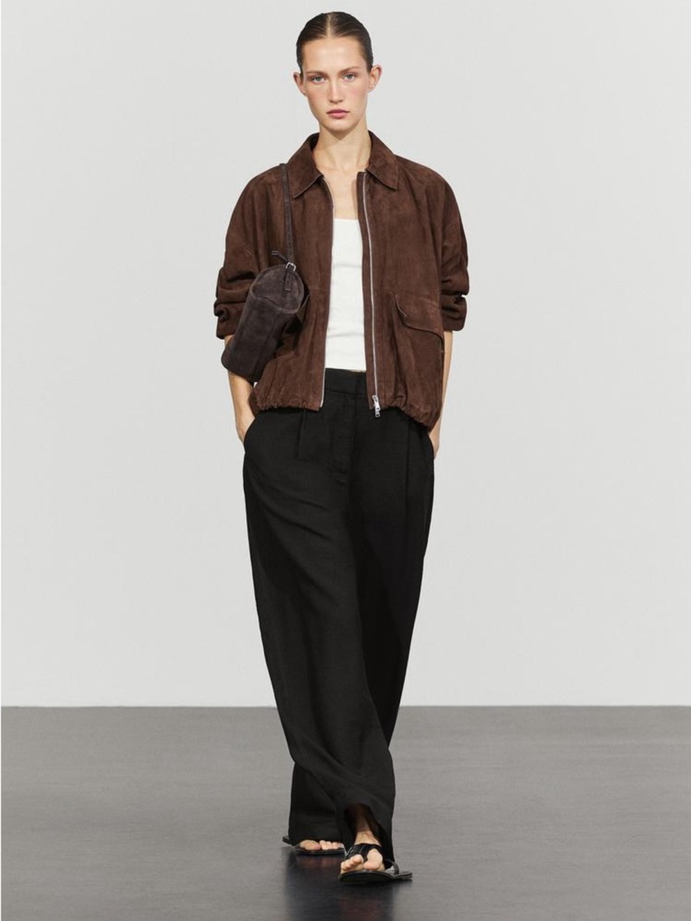 Zara Black High-Rise Barrel Fit Trousers - Picture 8 of 13